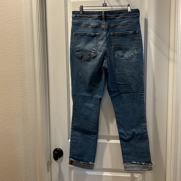 Pilcro distressed, cuffed jeans size 30 - Picture 4 of 6